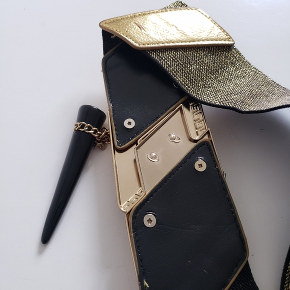 Elasticized Cinch Belt with Latch and Chain - Picture 16 of 16